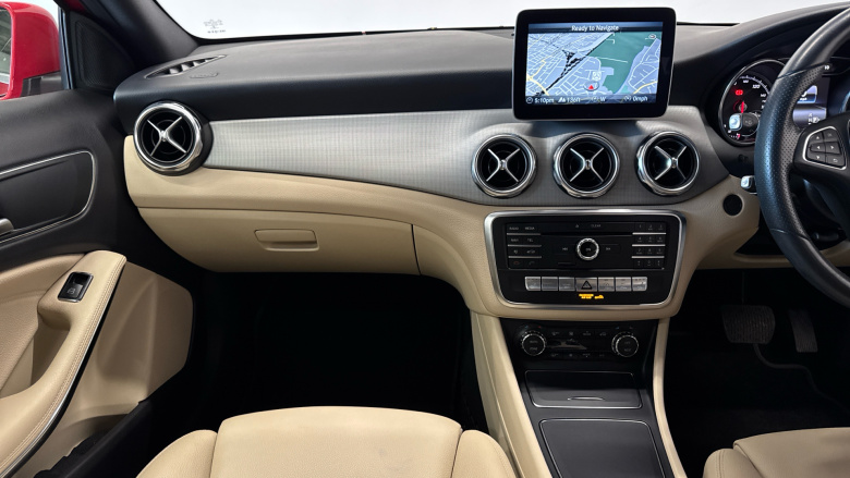 Mercedes-Benz GLA 200d Sport Premium 5dr Auto Diesel Hatchback